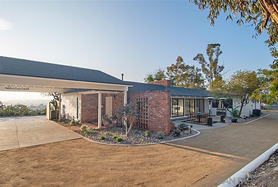 1st image of 5472 Del Cerro Blvd