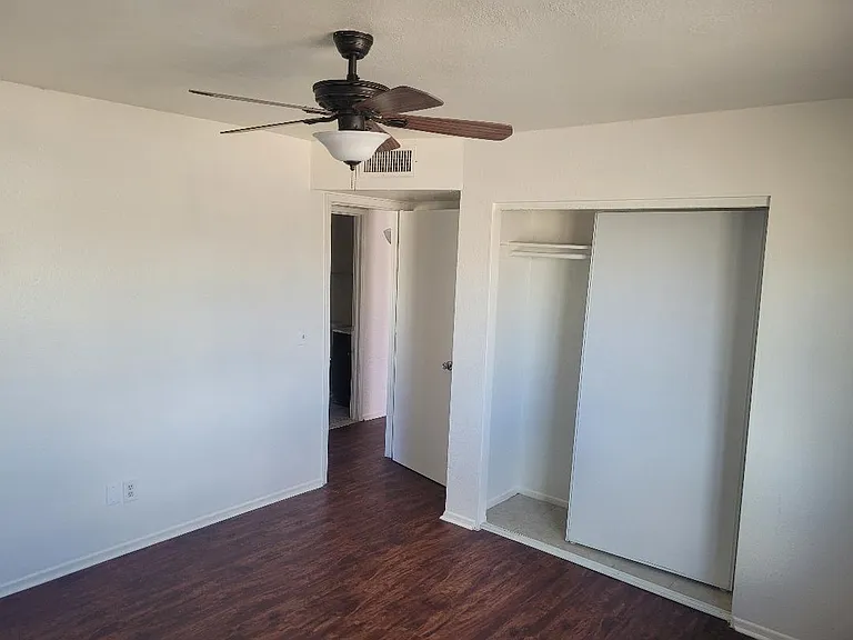 444 E Southern Ave — Photo 5