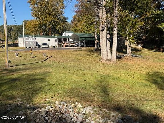 2nd image of 553 Pope Rd