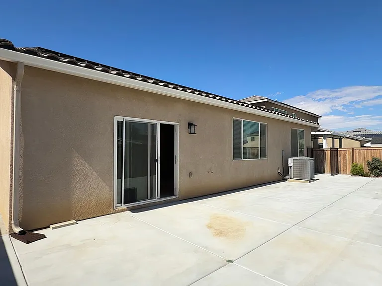 3918 Westbrook Ave — Photo 22