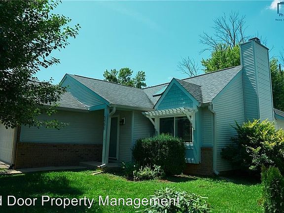 2nd image of 8884 Summer Walk Dr W