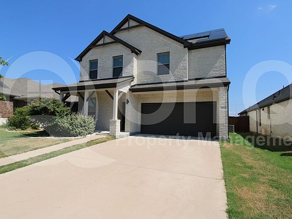 3rd image of 1412 Black Canyon Ave