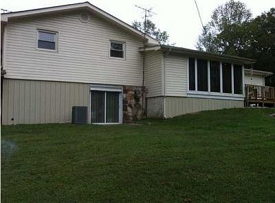 1st image of 319 Dogwood Ln