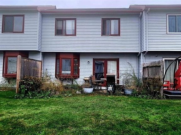 2nd image of 262 Stonebridge Dr #0