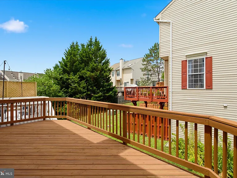 2449 Clover Field Cir — Photo 28