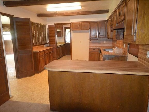 2nd image of 4312 County Road 2522