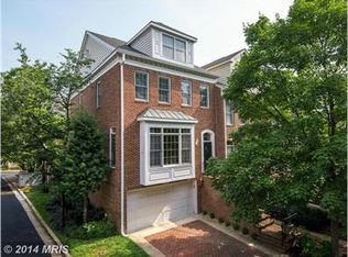 2145 N Pierce Ct, Arlington, VA 22209