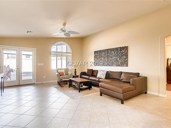 5th image of 6084 Sierra Medina Ave