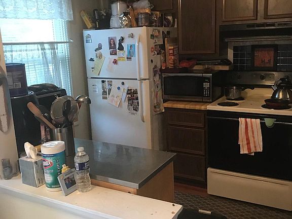 4th image of 8320 Brookvale Ct