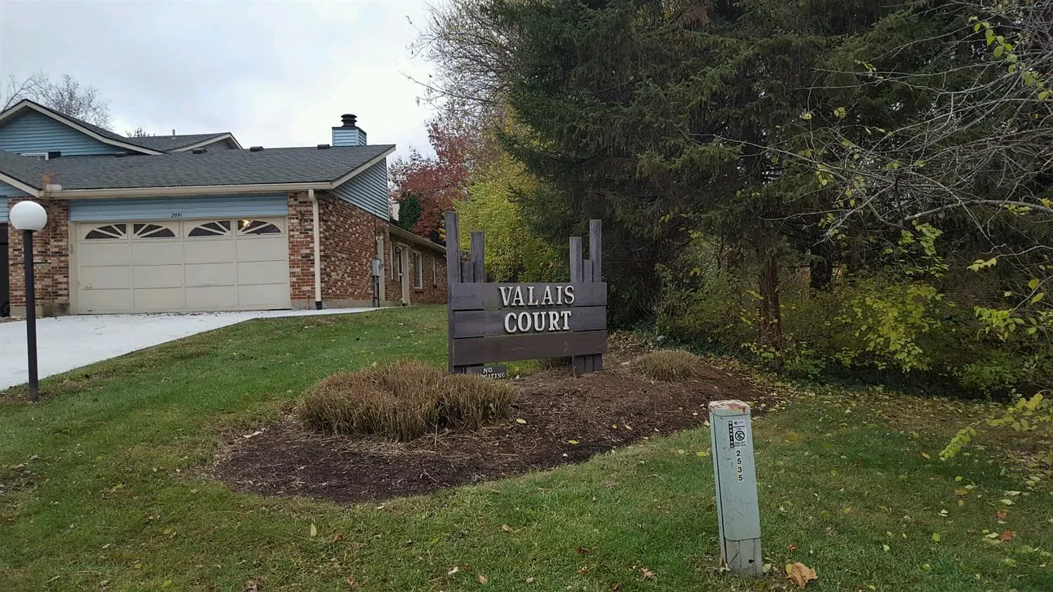 2541 Valais Ct photo 1