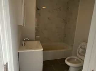 422 E Main St #2R, Bridgeport, CT 06608