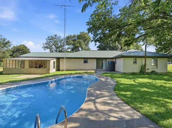 1746 Fm 678, Gainesville, TX 76240
