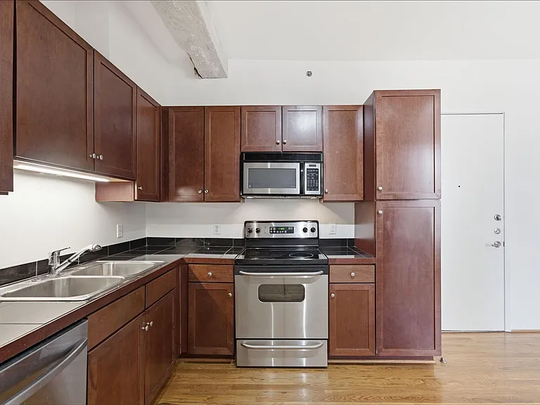 917 Main St #901 — Photo 5
