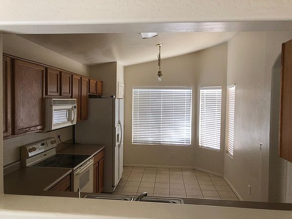 3rd image of 6754 W State Ave