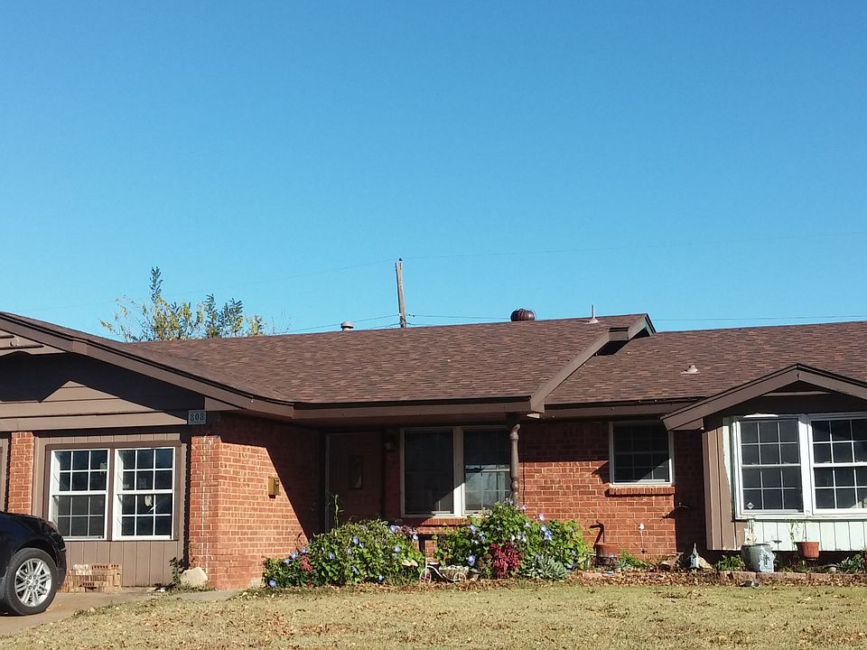 1st image of 808 Plaza Dr