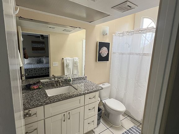 3rd image of 756 Zanzibar Ct
