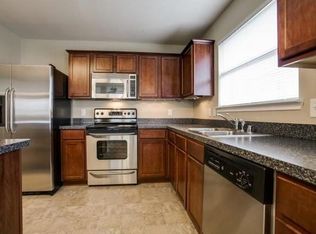 9012 Sagebrush Trl, Aubrey, TX 76227
