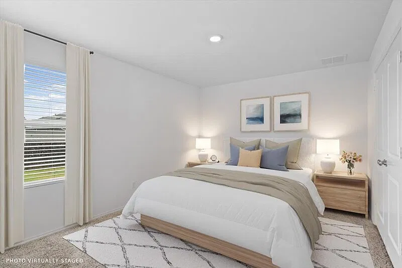 4 bed, 2.0 bath, 1879 sqft, $1,649 — Photo 3