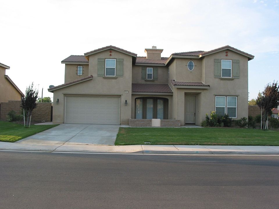 This 3436 square foot single family home has 5 bedrooms and 5 bathrooms.