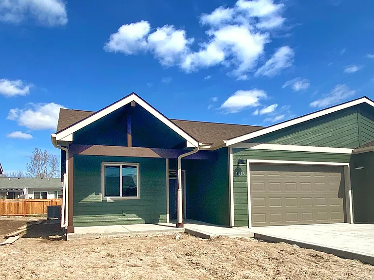 1415 Destiny Ln — Photo 2