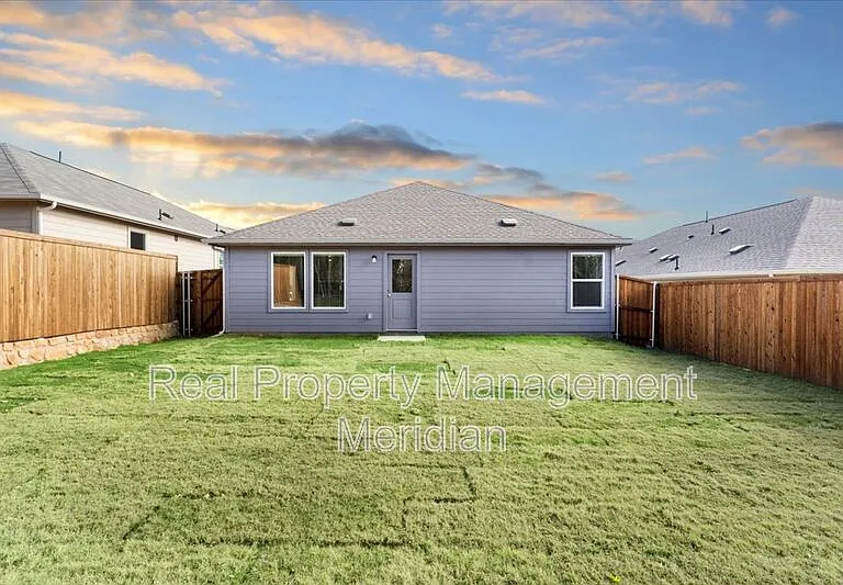 1821 Pentro Pkwy — Photo 20