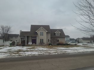 6730 Vantage Dr SE, Caledonia, MI 49316