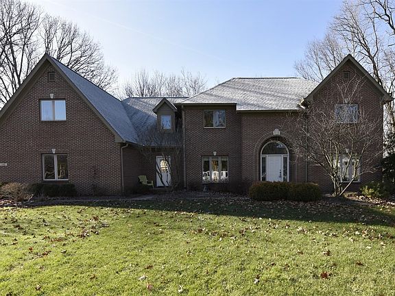 2nd image of 140 Maxwell Ct