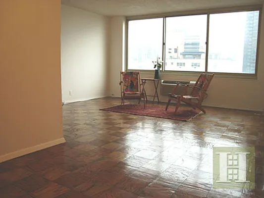 Rented by Halstead Real Estate | media 28