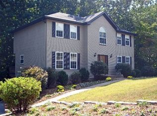 516 Woodcroft Dr, Hixson, TN 37343