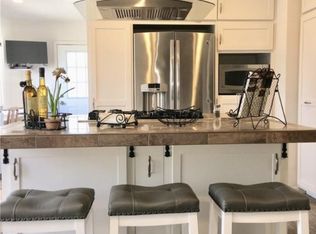 2704 W Carson St, Torrance, CA 90503