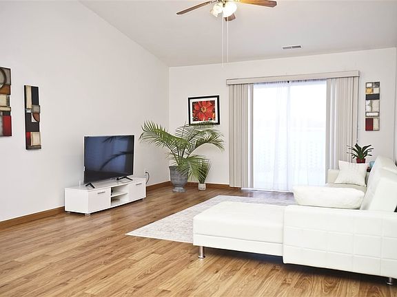 2nd image of 2227 Wittenham Pl