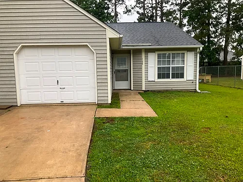 126 Village Ct Photo 1
