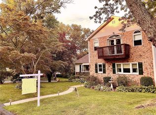 78 Bowbell Rd, White Plains, NY 10607