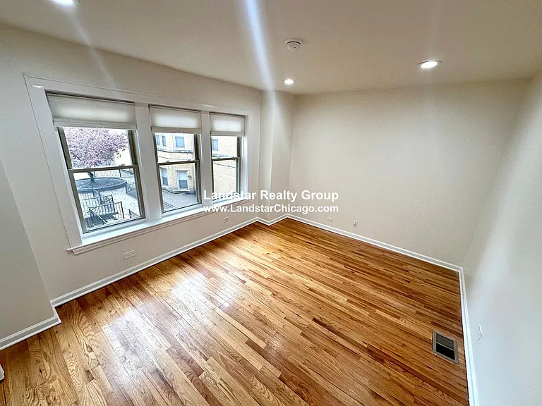 1750 W North Shore Ave #1 — Photo 5