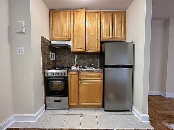 4th image of 164-20 Highland Ave #6H