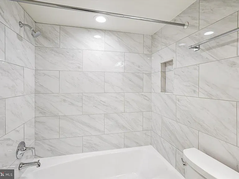 5101 River Rd #1201 — Photo 16