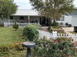 222 E St, Elgin, OK 73538