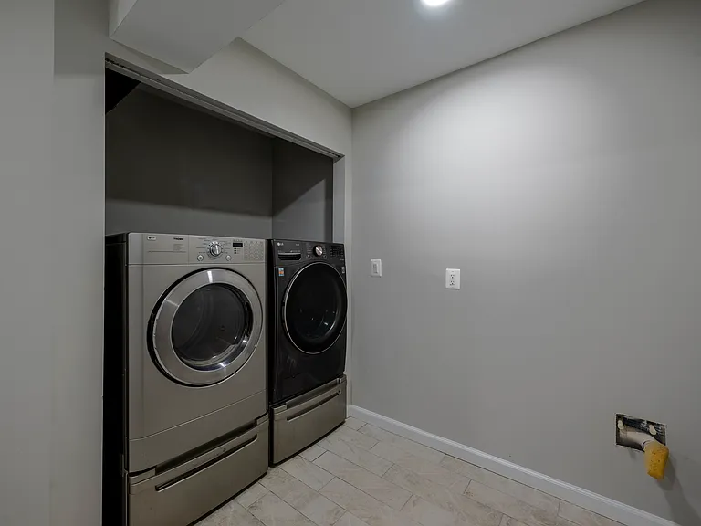 8808 Liberty Ln — Photo 21