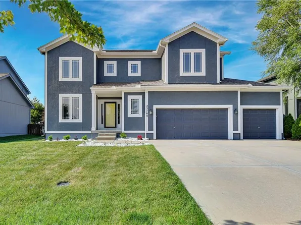 25768 W 143rd Ter, Olathe, KS 66061