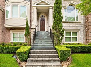 4 Waterway Ct, The Woodlands, TX 77380