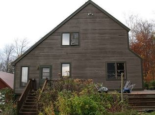 308 Upper Hourglass Rd, Putney, VT 05346