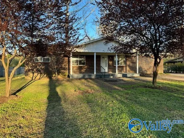 177 3rd St, Gurley, AL 35748