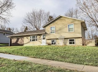 15466 Drexel Way, Apple Valley, MN 55124