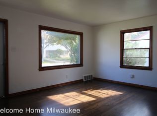 2051 W Neil Pl, Milwaukee, WI 53209