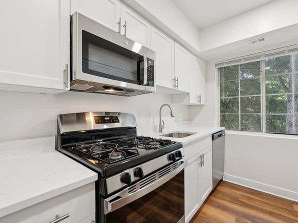 766 N Howard St #4-316T102
