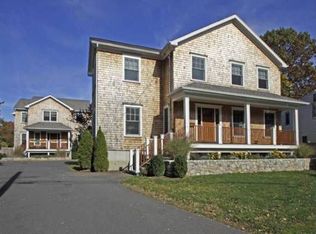 43 Paul Pl, Fairfield, CT 06824