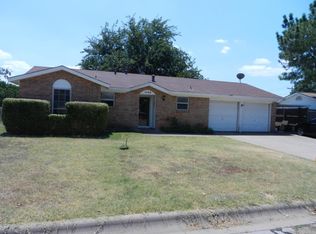 1109 Julie St, Weatherford, TX 76086
