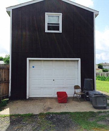 5th image of 915 Lake St