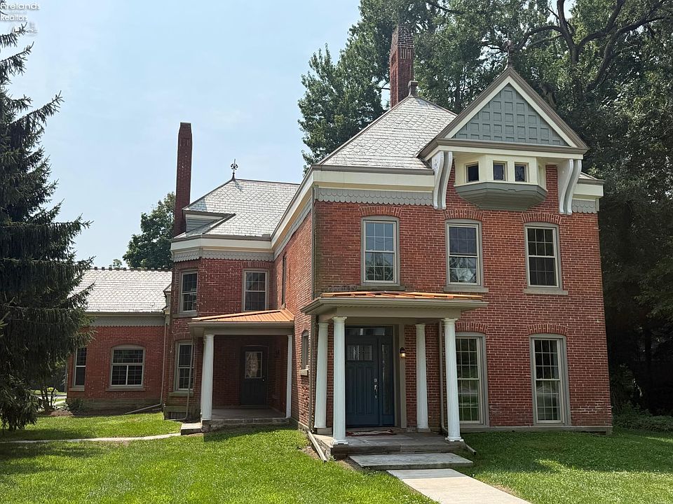 1st image of 157 W Main St