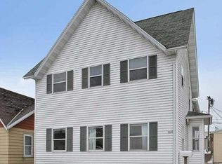 414 5th St, Algoma, WI 54201